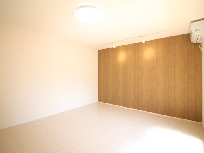 物件内観写真13　(居室)