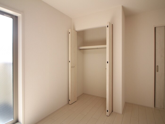 物件内観写真14　(収納)