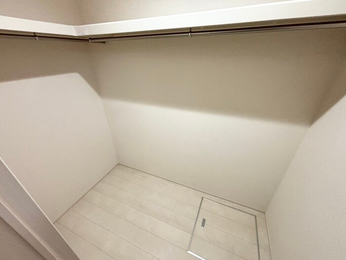 物件内観写真15　(収納)