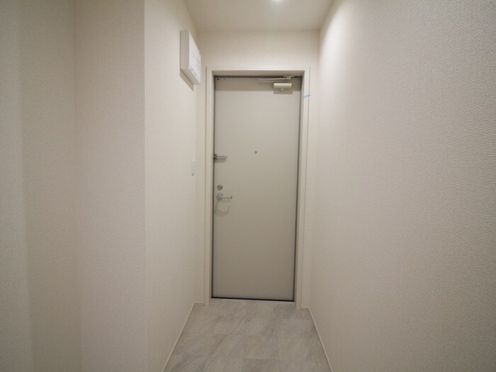 物件内観写真17　(玄関)