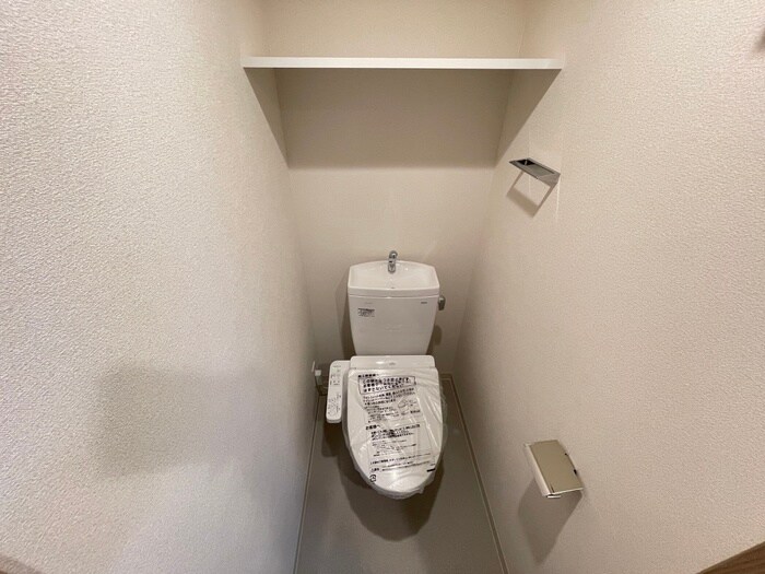 物件内観写真15　(トイレ)