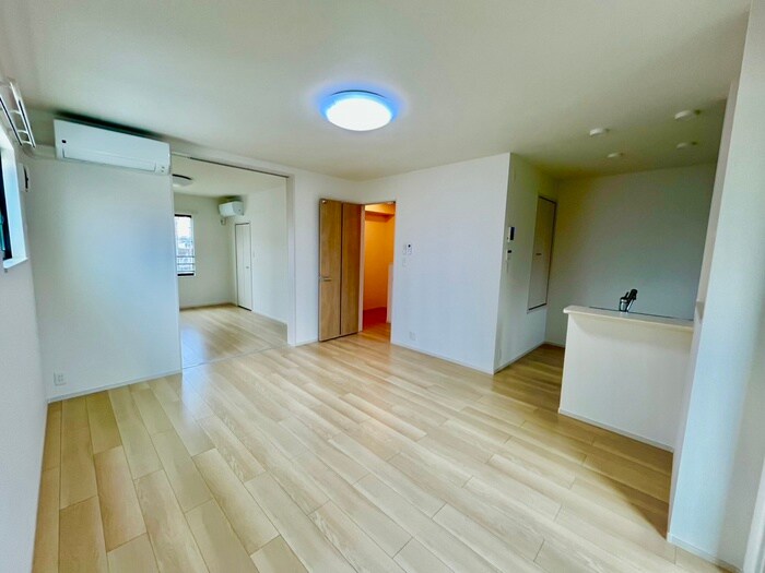 物件内観写真8　(居室)