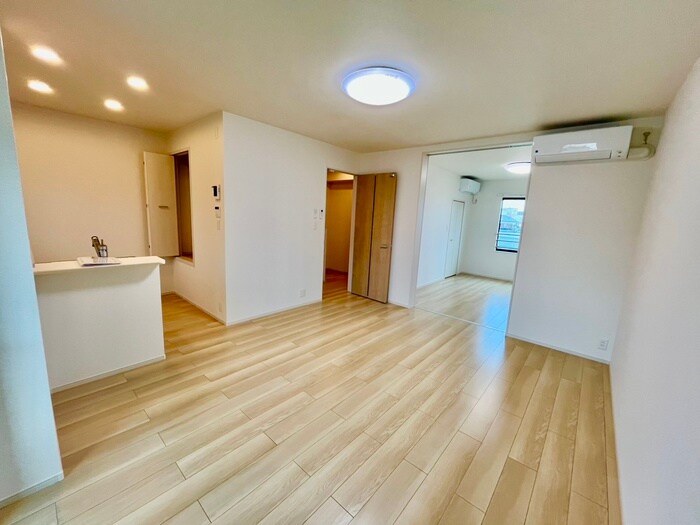 物件内観写真8　(居室)