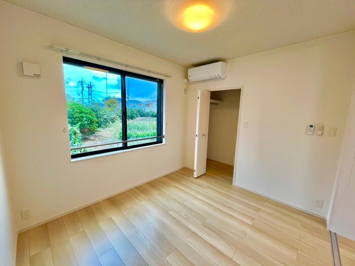 物件内観写真9　(居室)