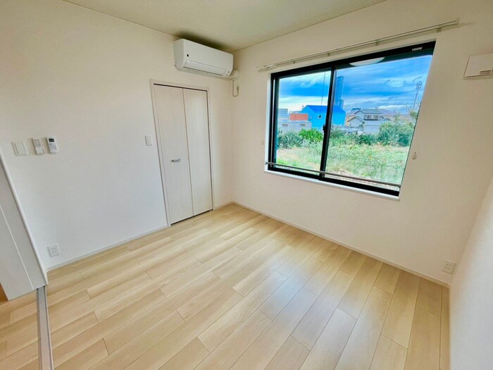 物件内観写真9　(居室)