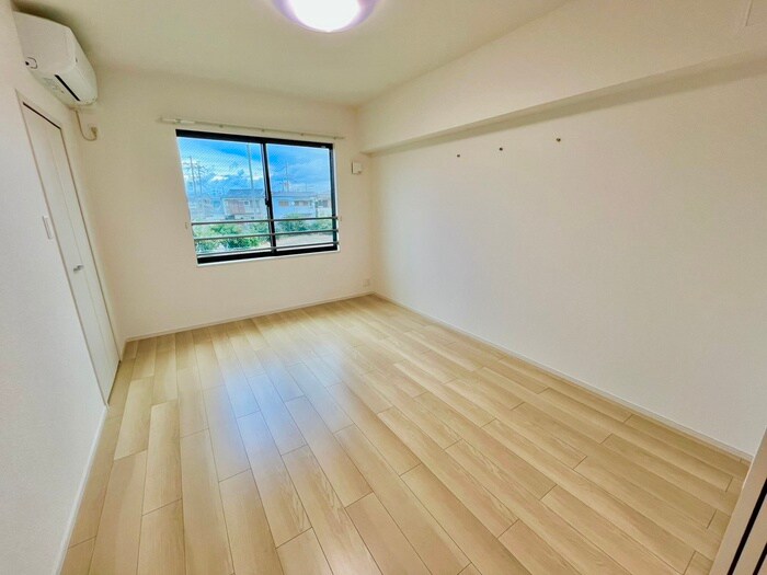 物件内観写真9　(居室)