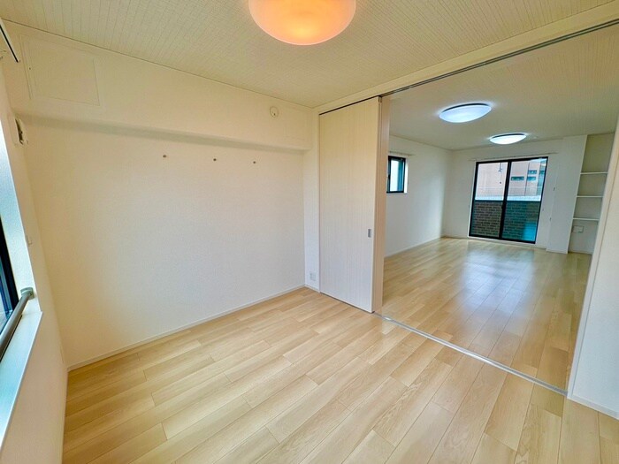 物件内観写真10　(居室)