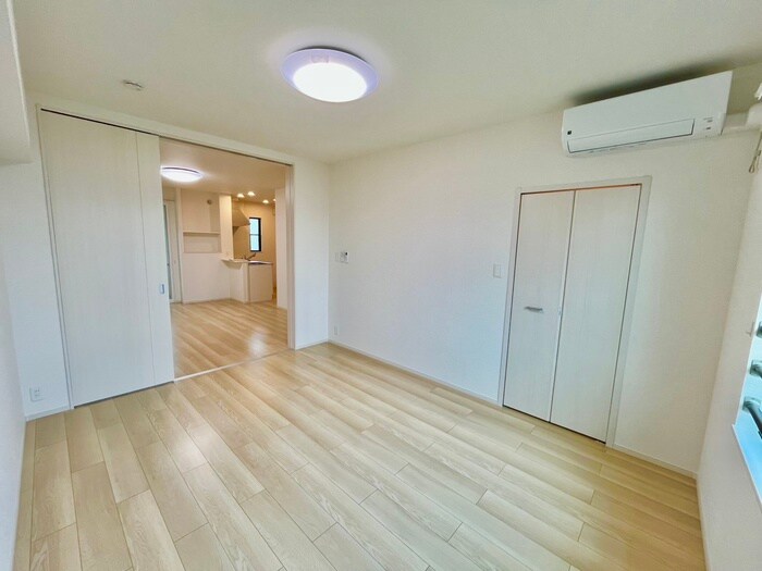 物件内観写真10　(居室)