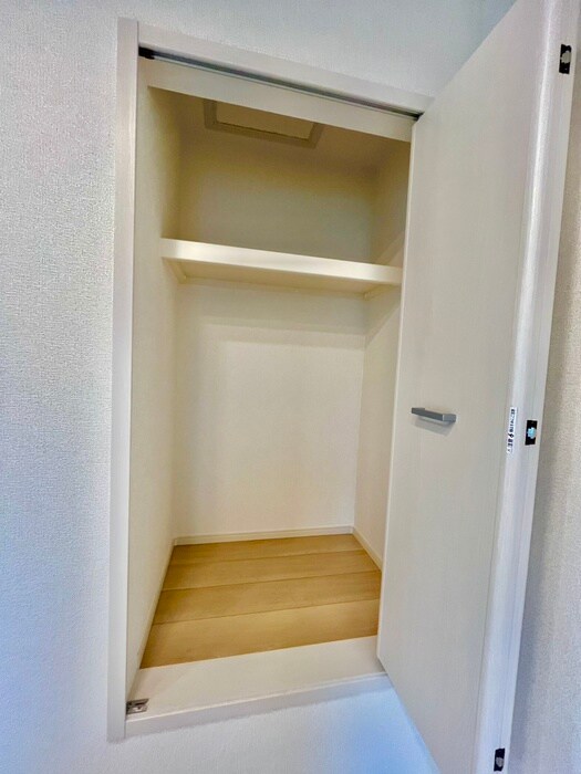 物件内観写真13　(収納)