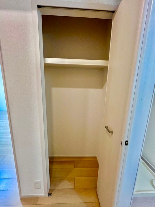 物件内観写真18　(収納)