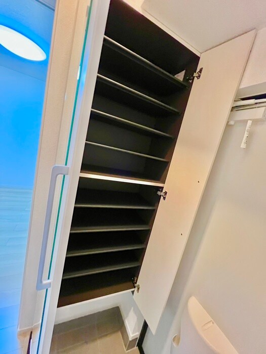 物件内観写真19　(靴箱)