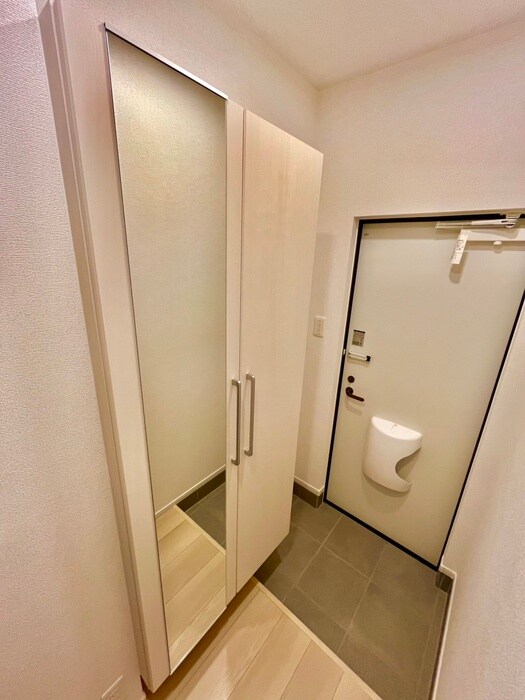 物件内観写真19　(玄関)