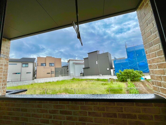 物件内観写真22　(室内からの展望)