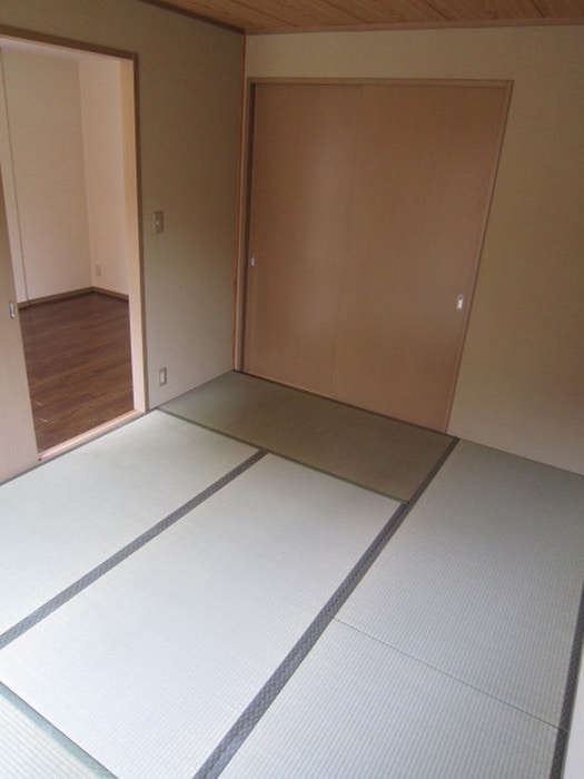 物件内観写真10　(収納)