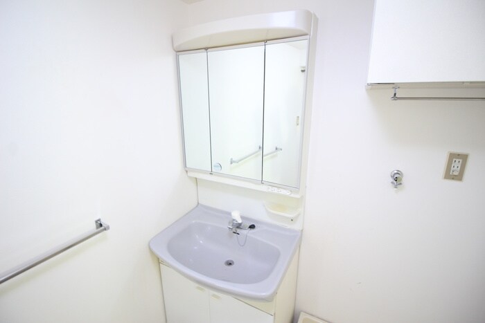 物件内観写真8　(洗面)