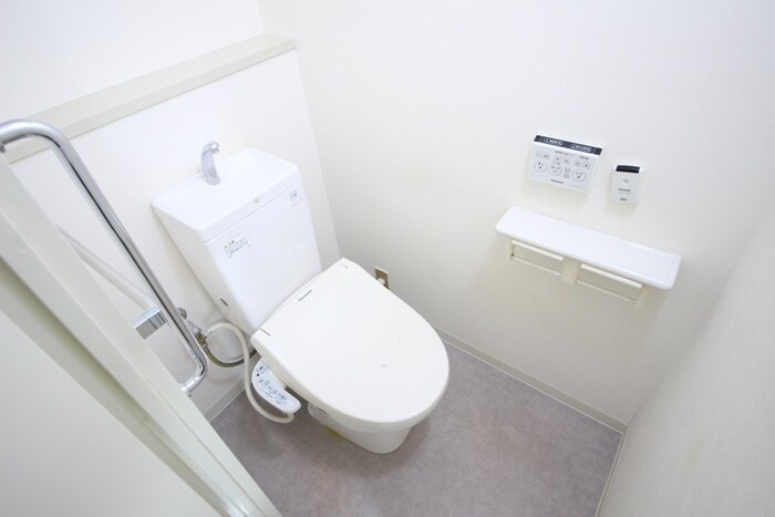 物件内観写真9　(トイレ)