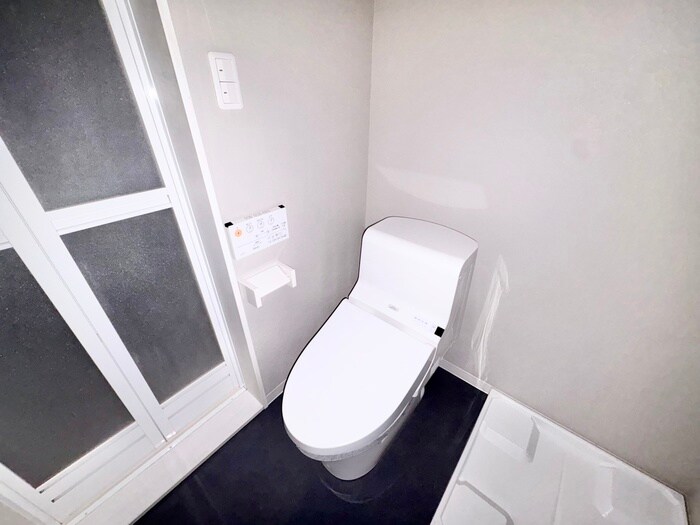 物件内観写真11　(トイレ)