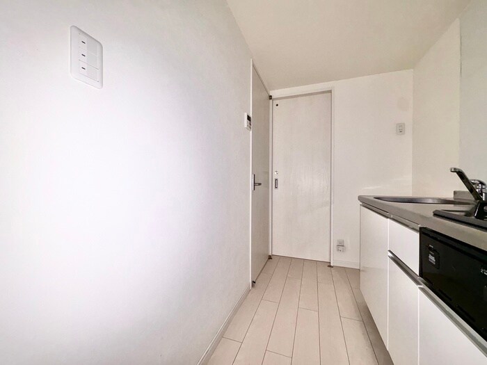 物件内観写真15　(廊下)