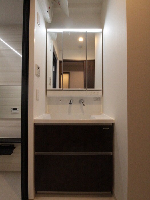 物件内観写真8　(洗面)