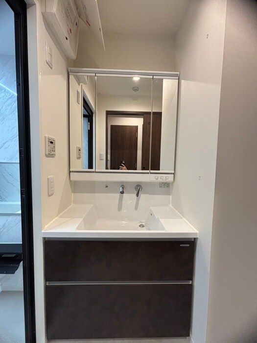 物件内観写真9　(洗面)