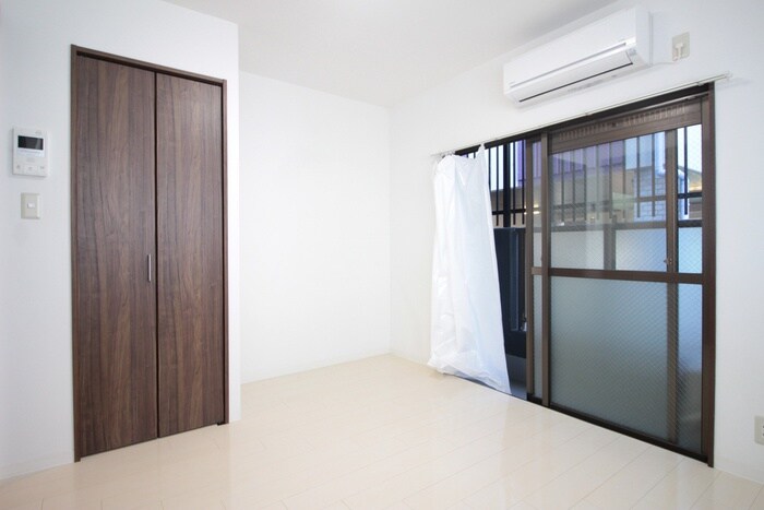 物件内観写真18　(室内からの展望)