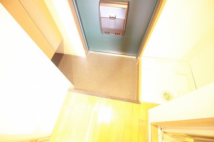 物件内観写真7　(玄関)