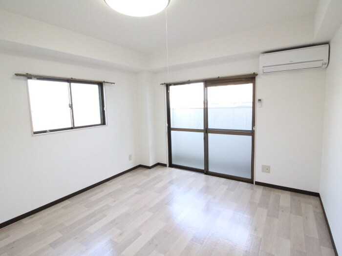 物件内観写真6　(居室)