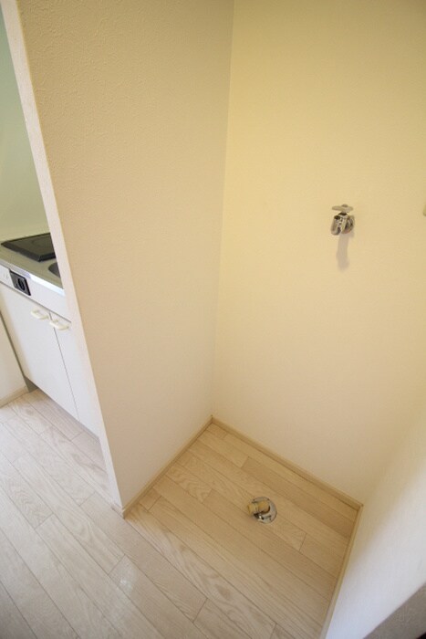 物件内観写真17　(洗濯機置場)