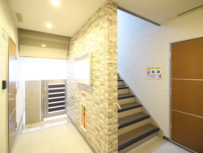 物件外観写真4　(建物設備)