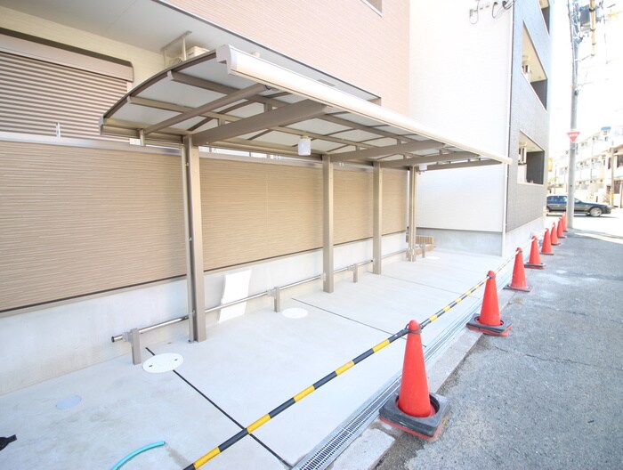 物件外観写真6　(駐輪場)