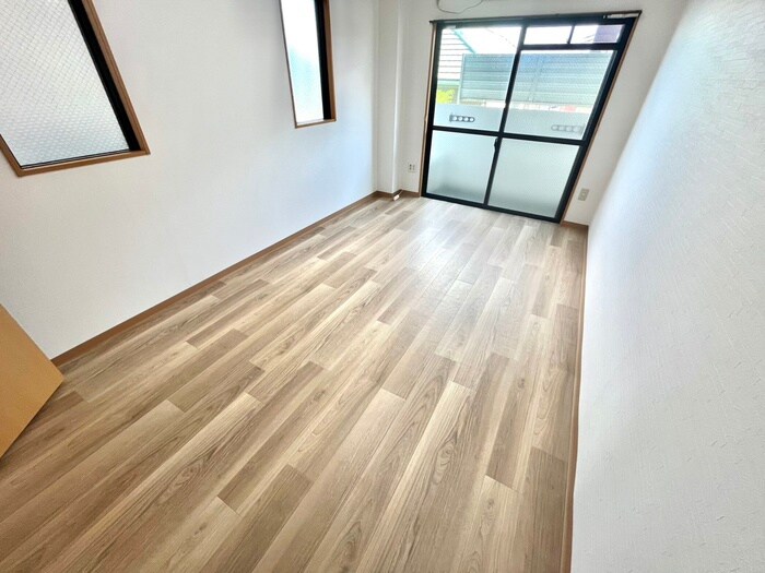 物件内観写真9　(居室)