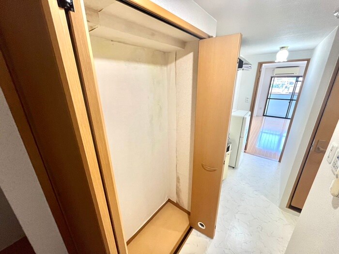 物件内観写真10　(収納)