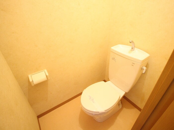 物件内観写真15　(トイレ)