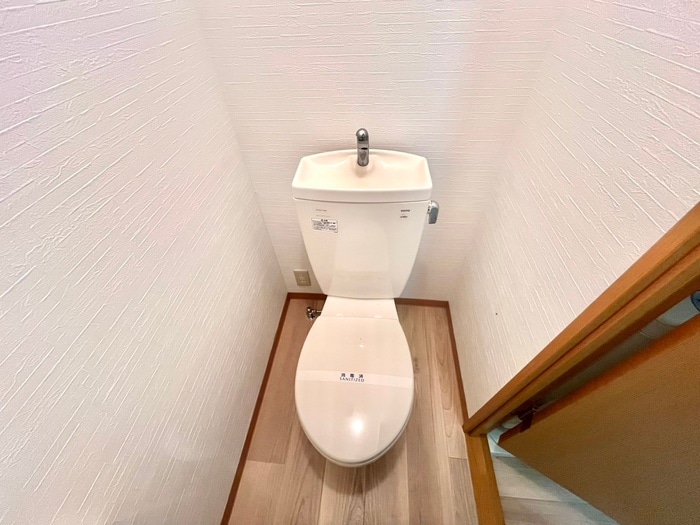 物件内観写真15　(トイレ)