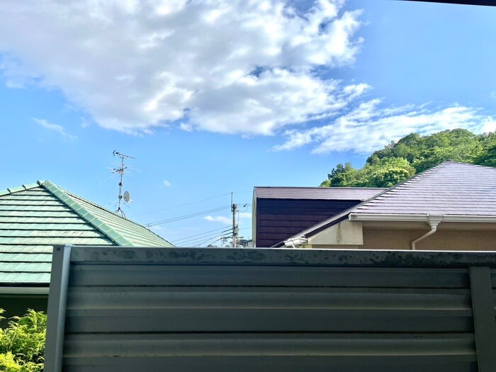 物件内観写真17　(室内からの展望)