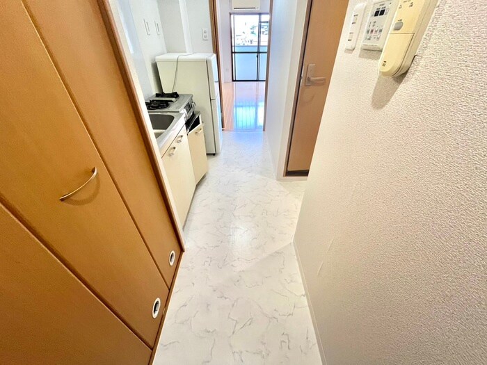 物件内観写真20　(廊下)