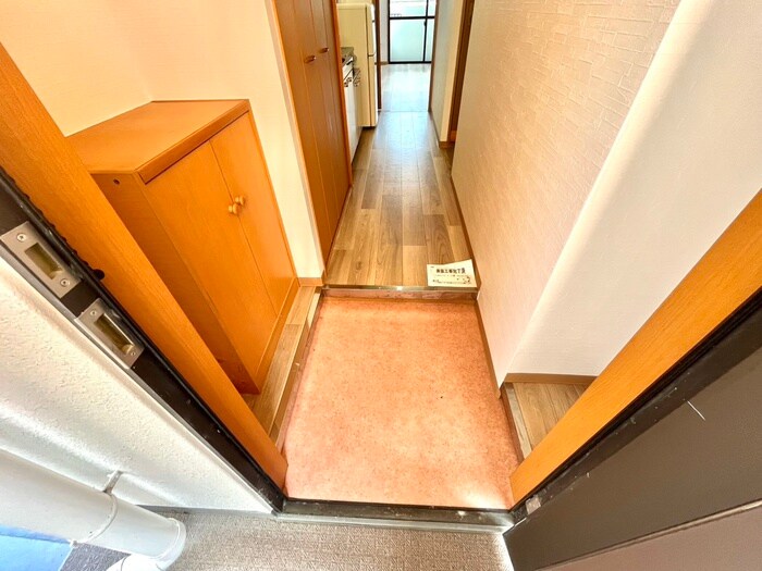 物件内観写真22　(玄関)