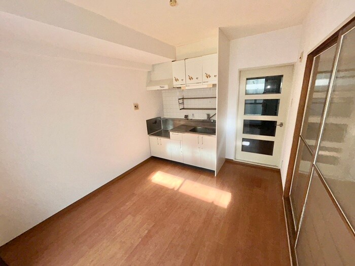 物件内観写真7　(居室)