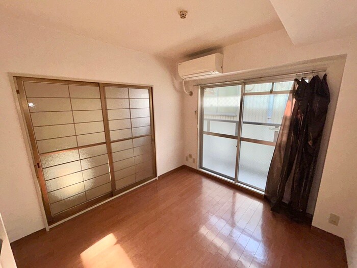 物件内観写真8　(居室)