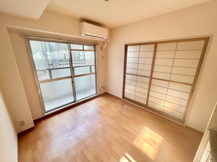 物件内観写真8　(居室)