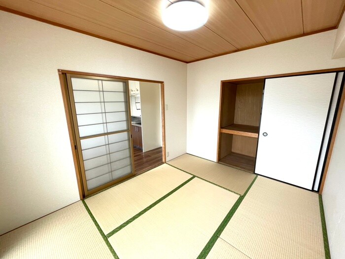 物件内観写真10　(居室)