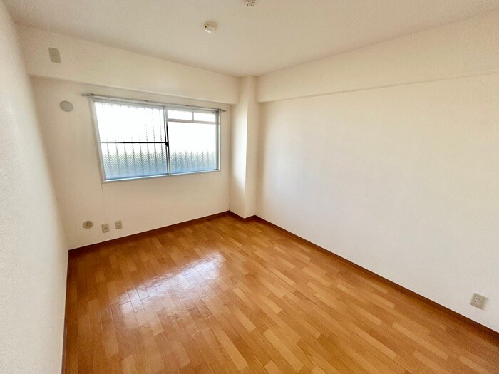 物件内観写真12　(居室)