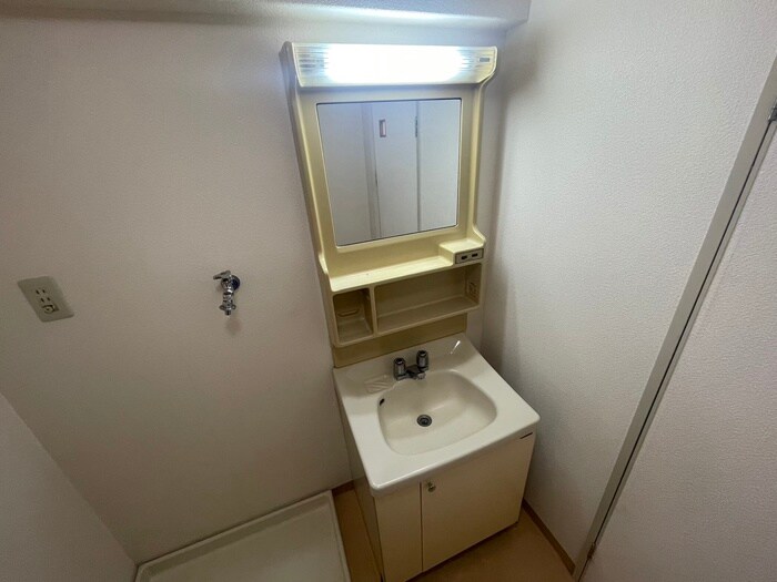 物件内観写真15　(洗面)