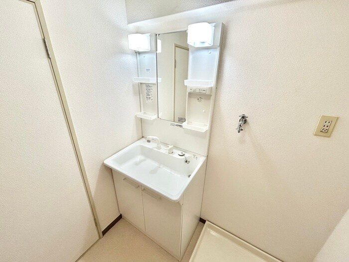 物件内観写真16　(洗面)