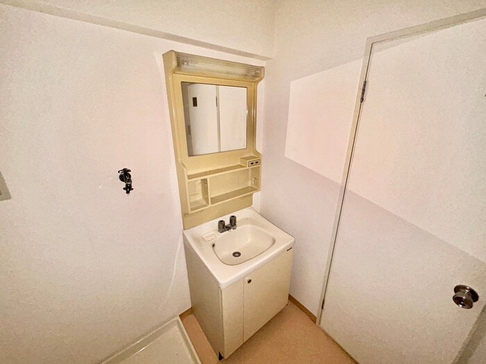 物件内観写真16　(洗面)