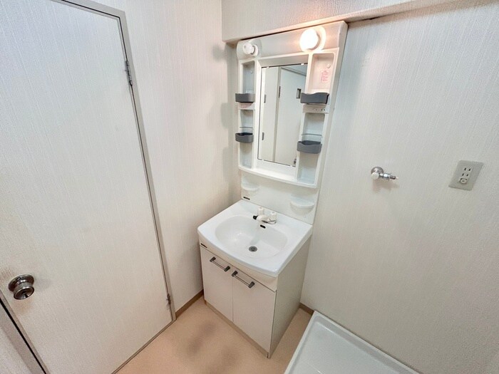 物件内観写真16　(洗面)