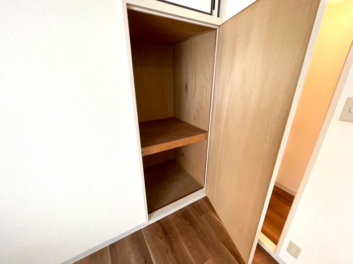 物件内観写真16　(収納)