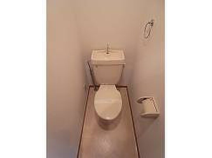 物件内観写真8　(トイレ)