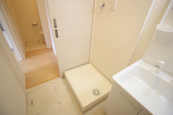 物件内観写真21　(洗濯機置場)