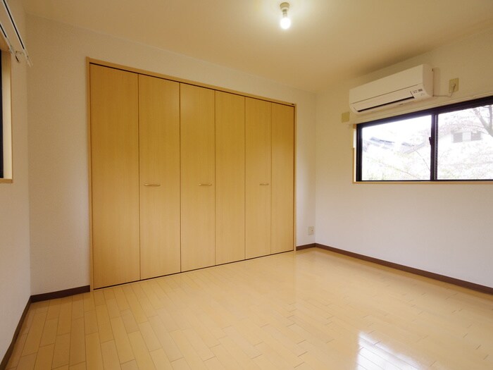 物件内観写真5　(居室)